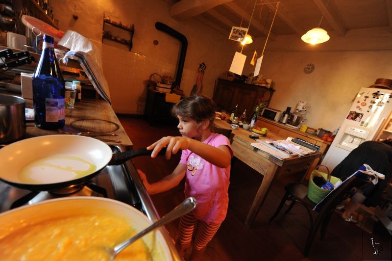 D7C_3782_kitchen.jpg