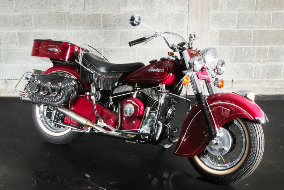 Indian_1951_Roadmaster_1300.jpg