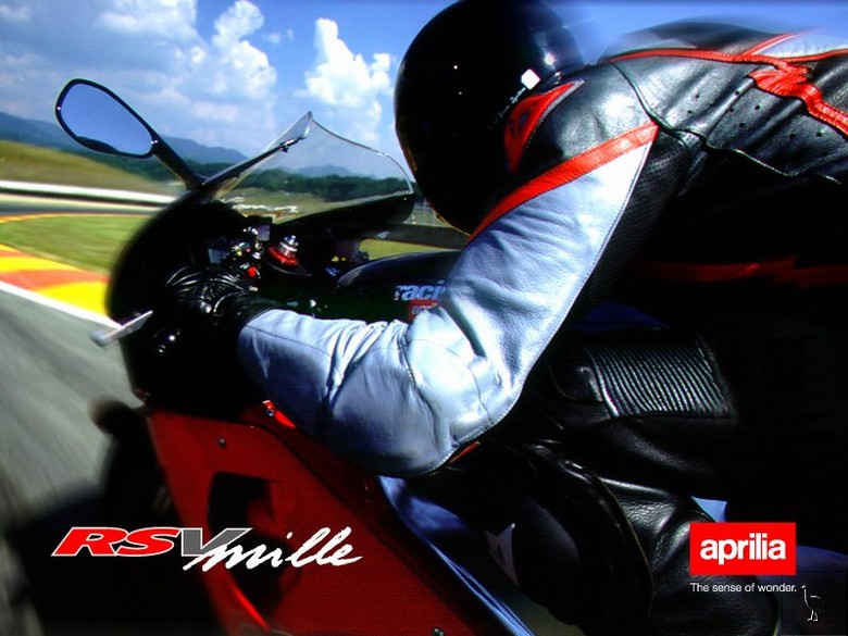Aprilia_RSV_2000_2.jpg