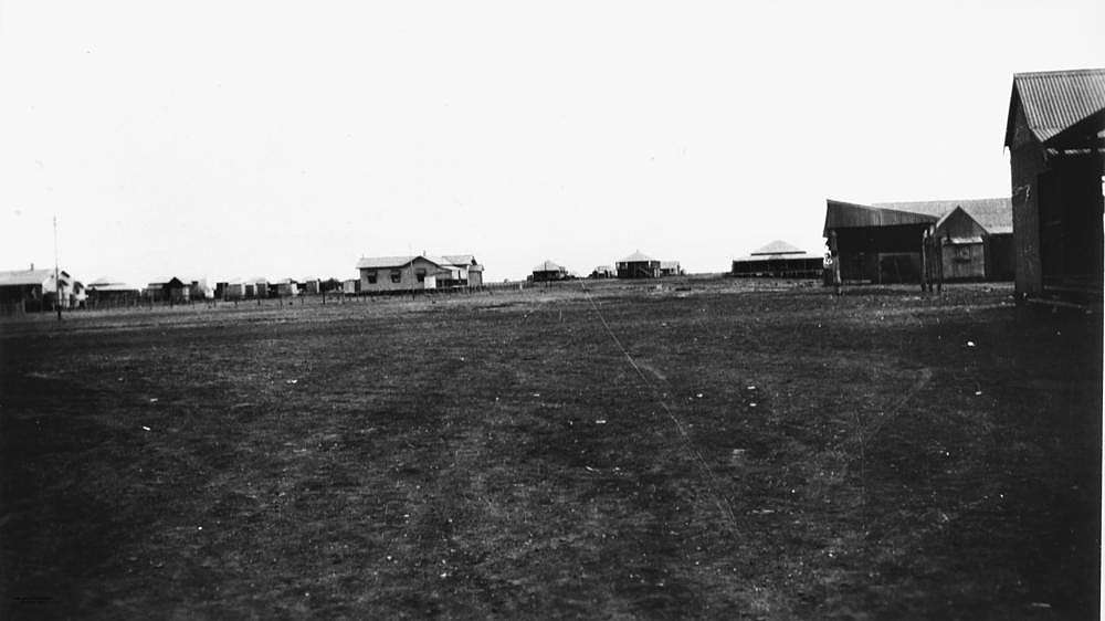 Burketown-1933c-Main-Steet.jpg Burketown-1933c-Main-Steet.jpg
