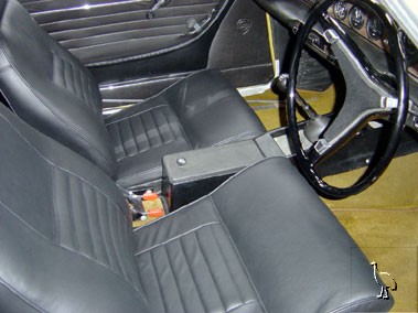 Volvo_1970_P1800_4.jpg