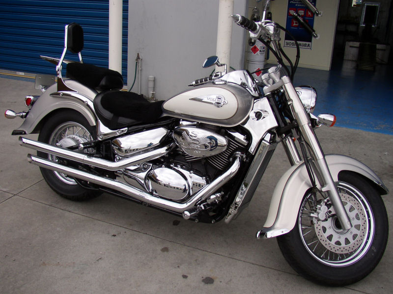 Suzuki_Volusia_VH.jpg