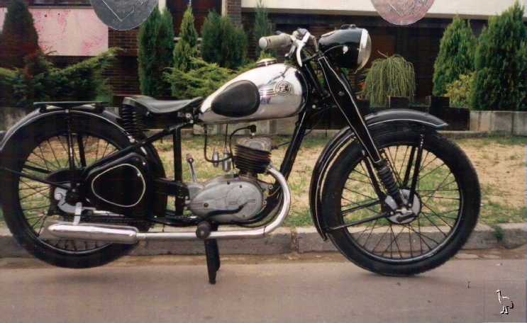 Jawa_49cz125r.jpg