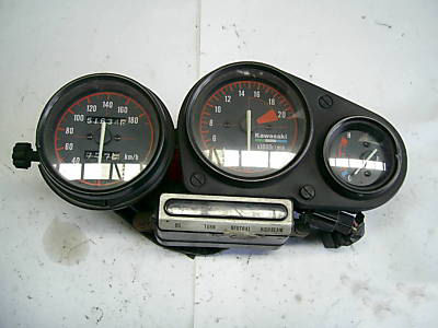 Kawasaki_Zxr250C_Instruments.jpg
