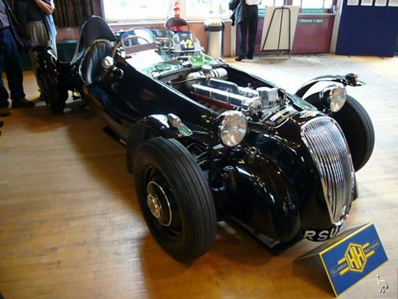 Lagonda_1947_Prototype_5.jpg