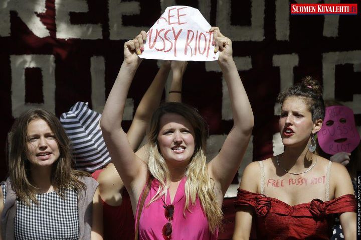 Pussy_Riot_London.jpg