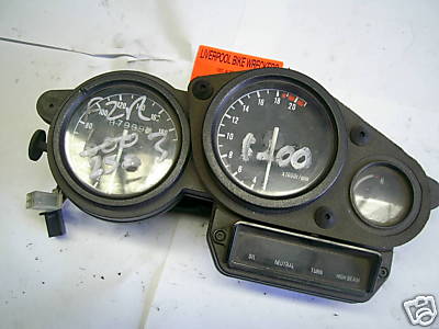 Yamaha_FZR600_And_250_Instruments.jpg