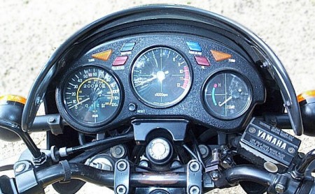 rz350_1984_inst.jpg