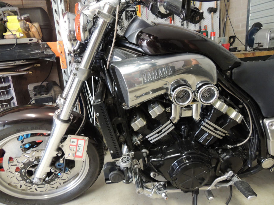 Yamaha_1992_Vmax_7.jpg