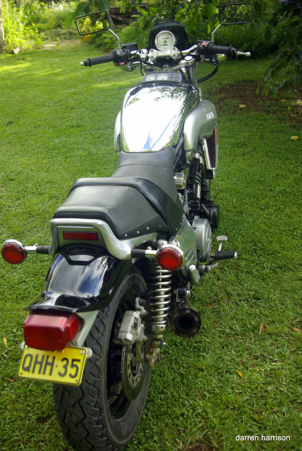 Yamaha_1998_Vmax_5.jpg